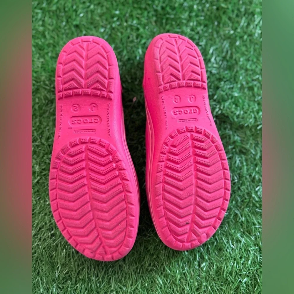 Crocs Kids Vibrant Pink Slip-On Shoes Size J-2‎